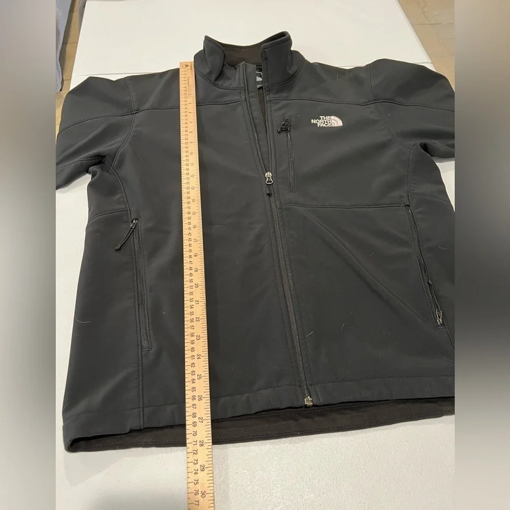 The North Face Men's Black Waterproof Jacket L